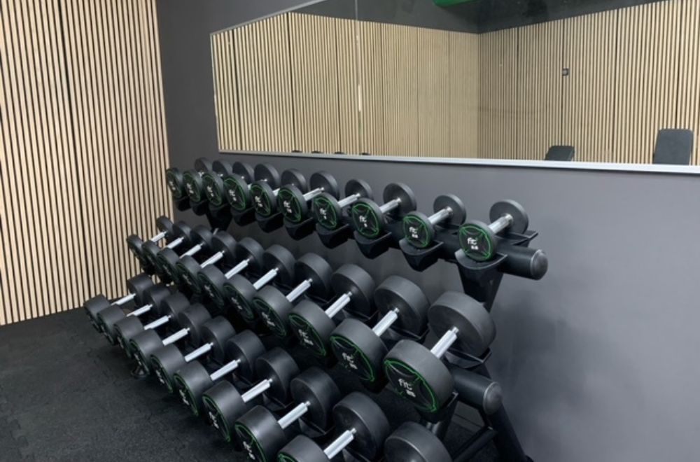 fitplus_Fitnessstudio Kirchheim in Unterfranken Freihanteltraining_1